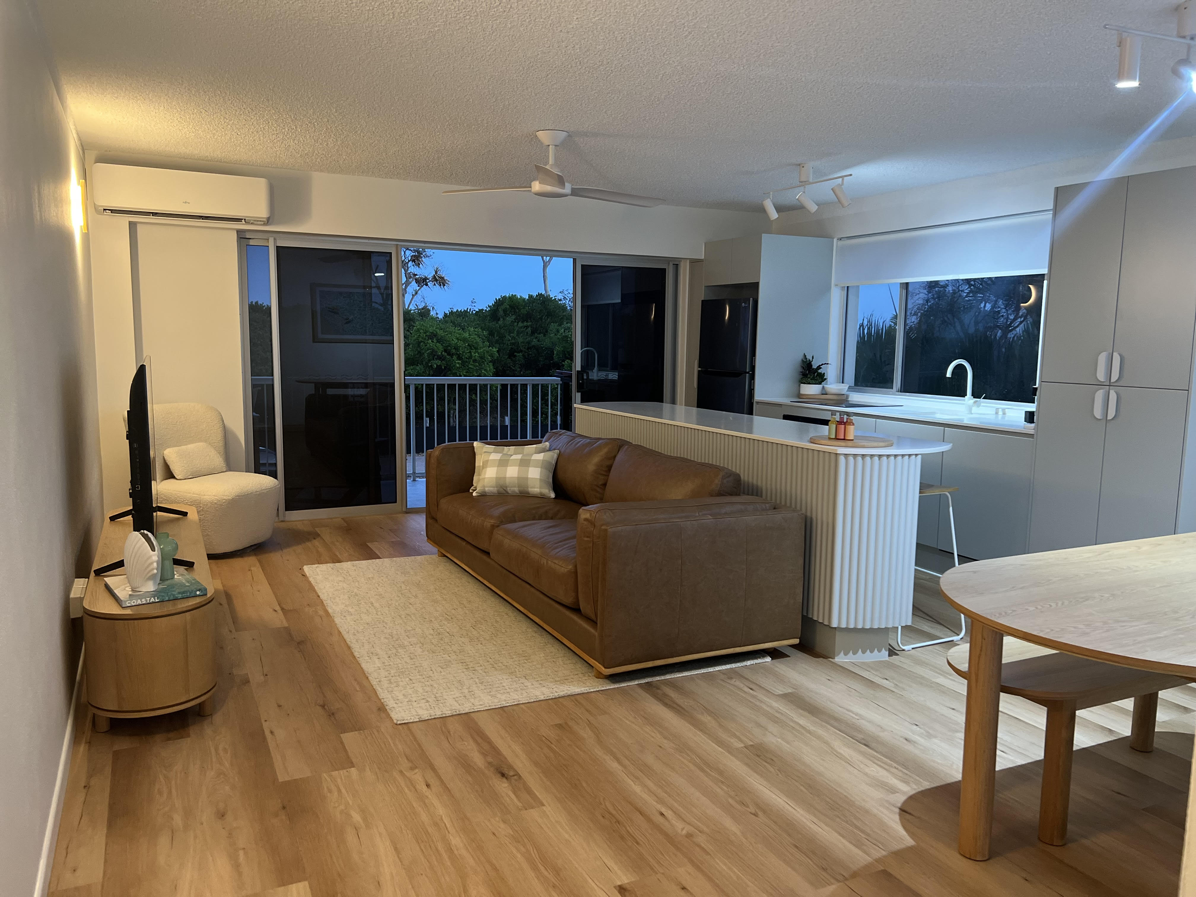 Queensland renovation - open plan living